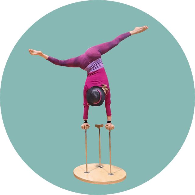 Hand balance class